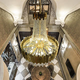 Grand lustre en cristal or villa de luxe